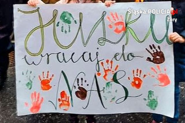 Policjanci odwiedzili 7-letniego Julka, który zmaga się z ostrą białaczką limfoblastyczną