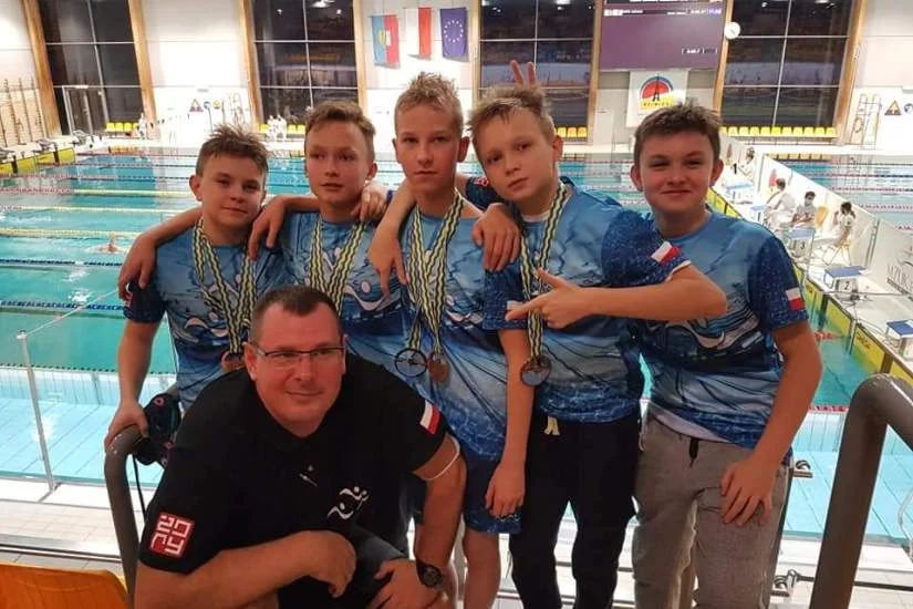 Sukcesy pływaków UKS "Salmo" Żory na Mistrzostwach Śląska Open