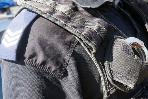 Poszukiwany listem gończym zatrzymany przez... brak maseczki!