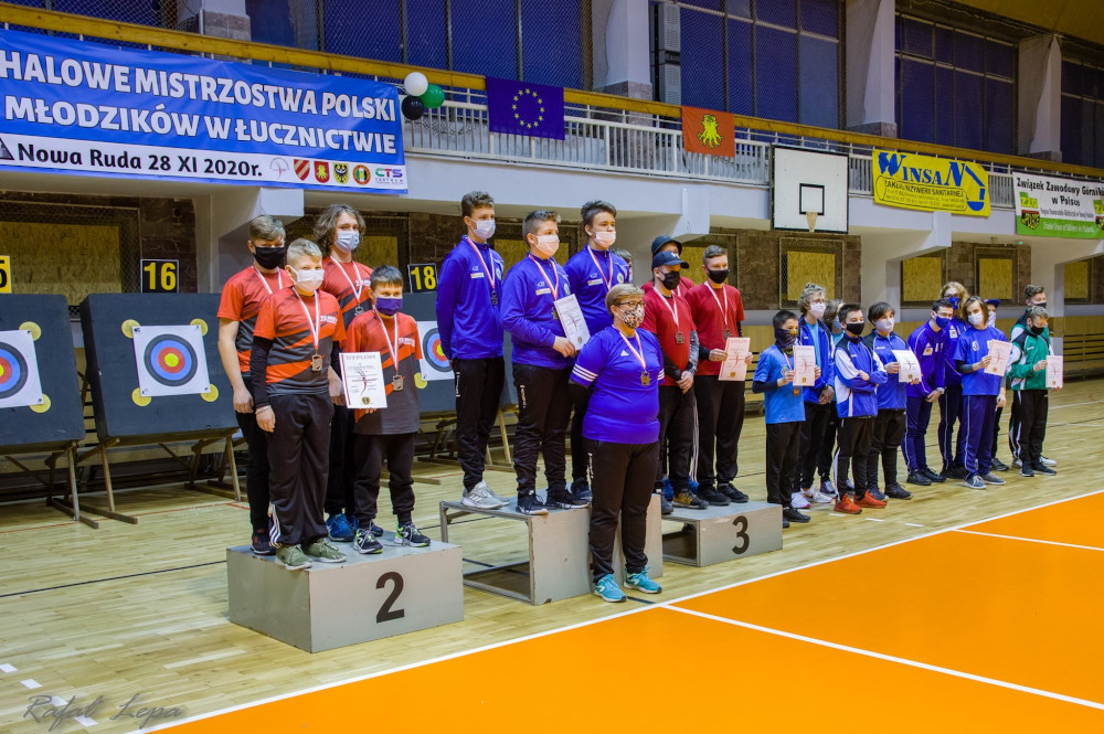 Zawodnicy Grotu na X Halowych Mistrzostwach Polski Młodzików