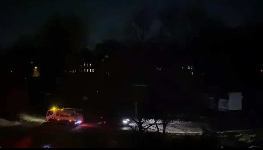 Protest samorządowców. We wtorkowy wieczór w około 100 miejscowościach zgasły światła