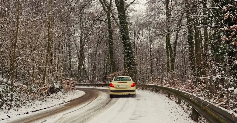 Jesienna aura, opady deszczu i śniegu. Sprawdź prognozę pogody na święta
