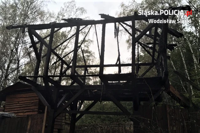 Policjanci z Gorzyc poszukują świadków podpalenia wieży
