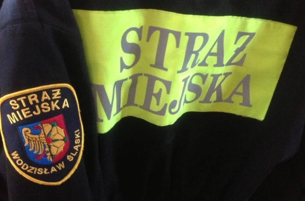 Rozładował się akumulator? Pomogą strażnicy