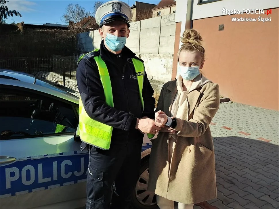 Noś odblaski - bądź widoczny na drodze