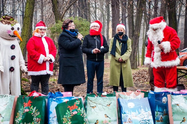 Sosnowieccy seniorzy obdarowani prezentami