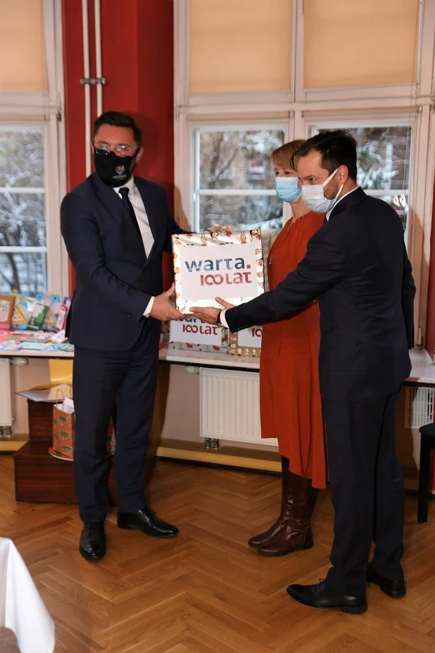 Spotkanie mikołajkowe w Domu Dziecka "Tęcza"