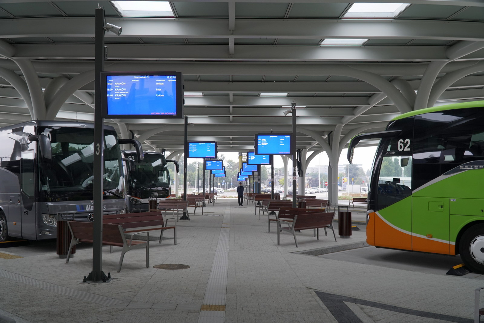 Centrum Przesiadkowe Sądowa z nowymi przewoźnikami