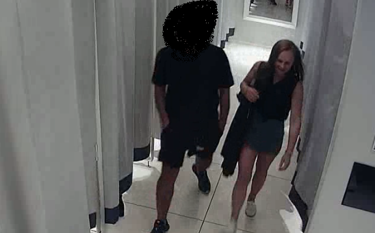 Ta kobieta podejrzewana jest o kradzież ubrań. Rozpoznajesz ją?