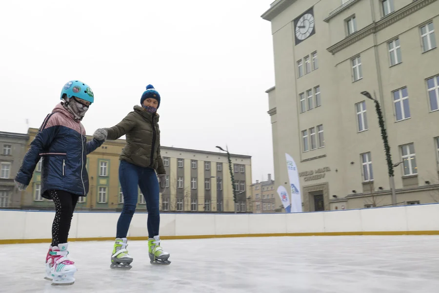 Lodowisko na Rynku w Chorzowie wystartowało