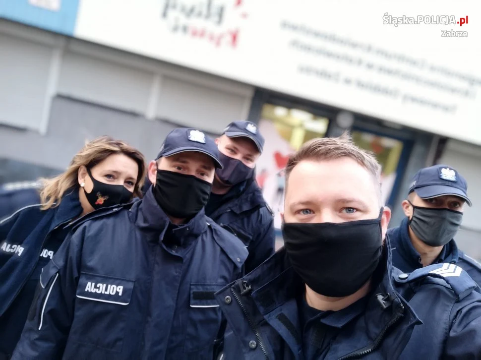 Zabrzańscy policjanci oddali krew w ramach akcji Nasza Krew - Nasza Ojczyzna