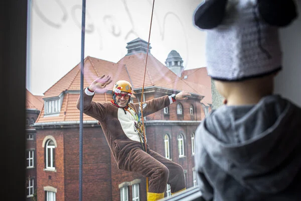 Świąteczna akcja dla dzieci leczonych na oddziałach Szpitala Klinicznego nr 1 w Zabrzu