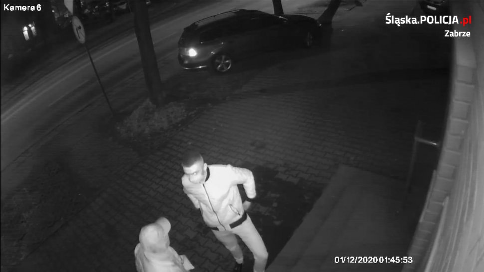 Te osoby uszkodziły drzwi sklepu. Rozpoznajesz ich?