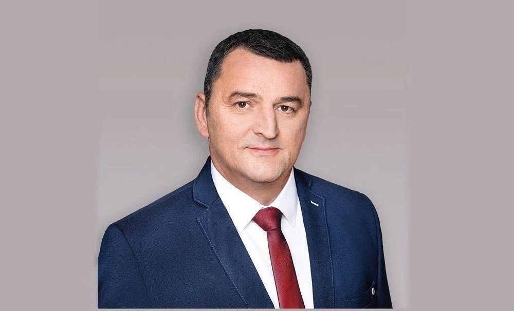 M. Wesoły przeciwny ustawie dotyczącej m.in. braku możliwości odmowy przyjęcia mandatu