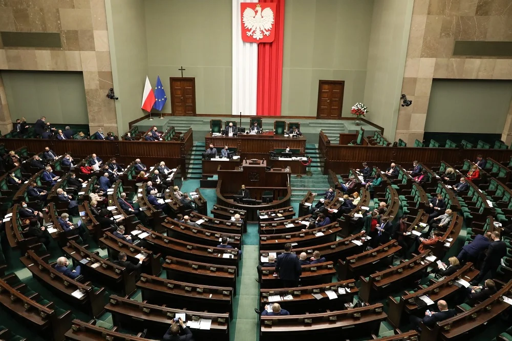 14. emerytura w 2021 roku. Posłowie przegłosowali ustawę przyznającą dodatkowe świadczenie