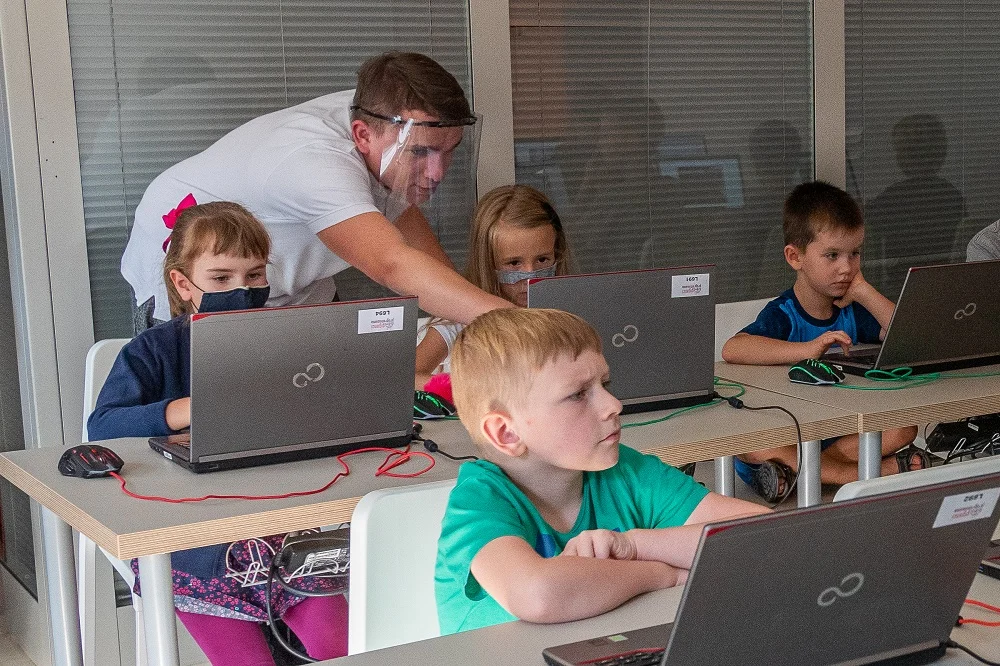 Monsteriada "Koduj z Gigantami" - ruszyła rejestracja!