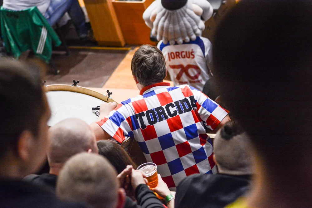 Pseudokibice z „Torcidy” oskarżeni o popełnienie prawie stu przestępstw!