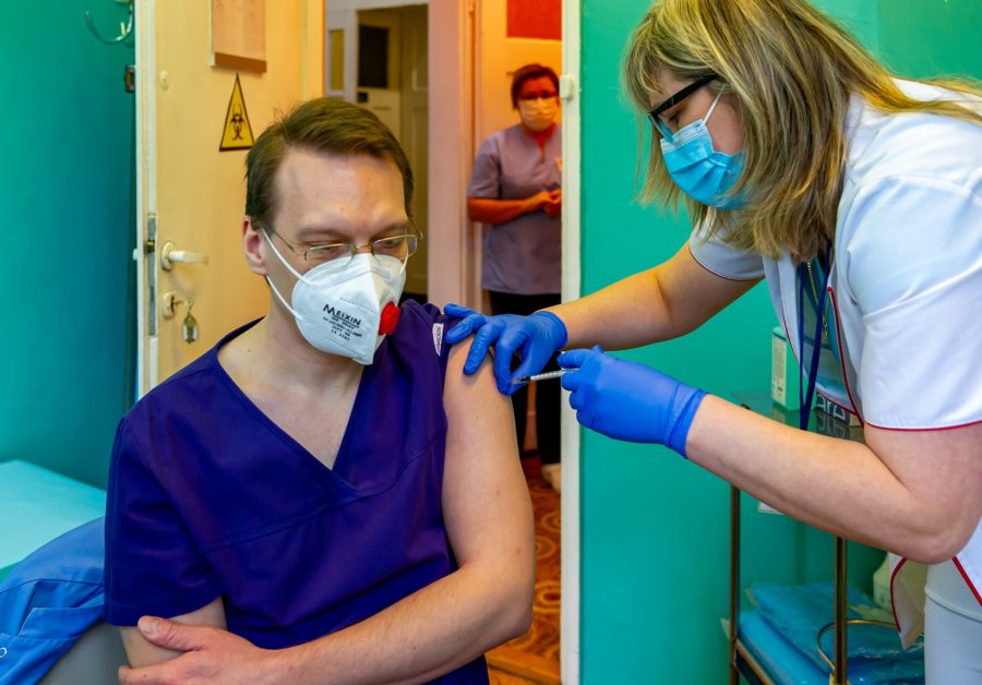 Szczepionka dla personelu oddziału zakaźnego