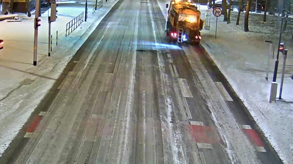 Trwa odśnieżanie miasta