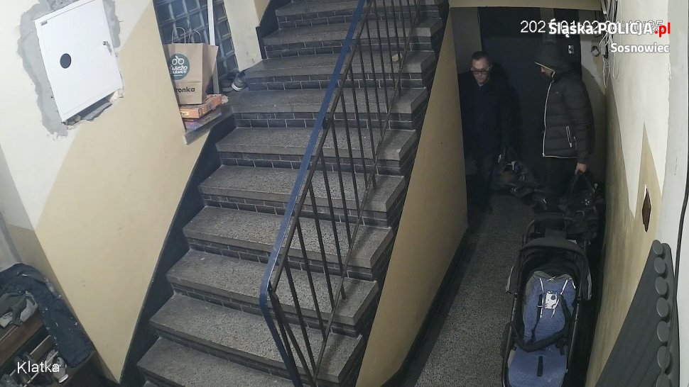 Rozpoznajesz tych mężczyzn? Dokonali kradzieży na ulicy Brackiej!