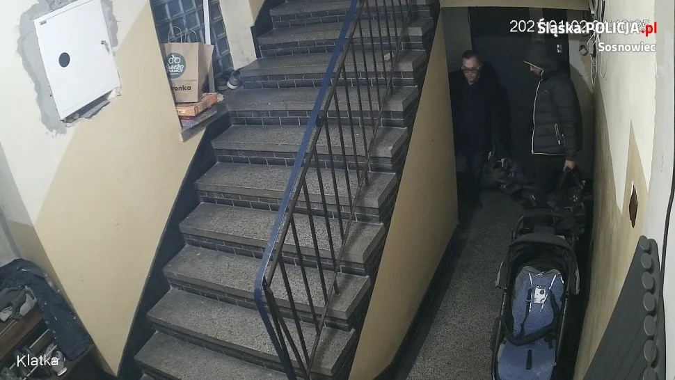 Rozpoznajesz tych mężczyzn? Dokonali kradzieży na ulicy Brackiej!