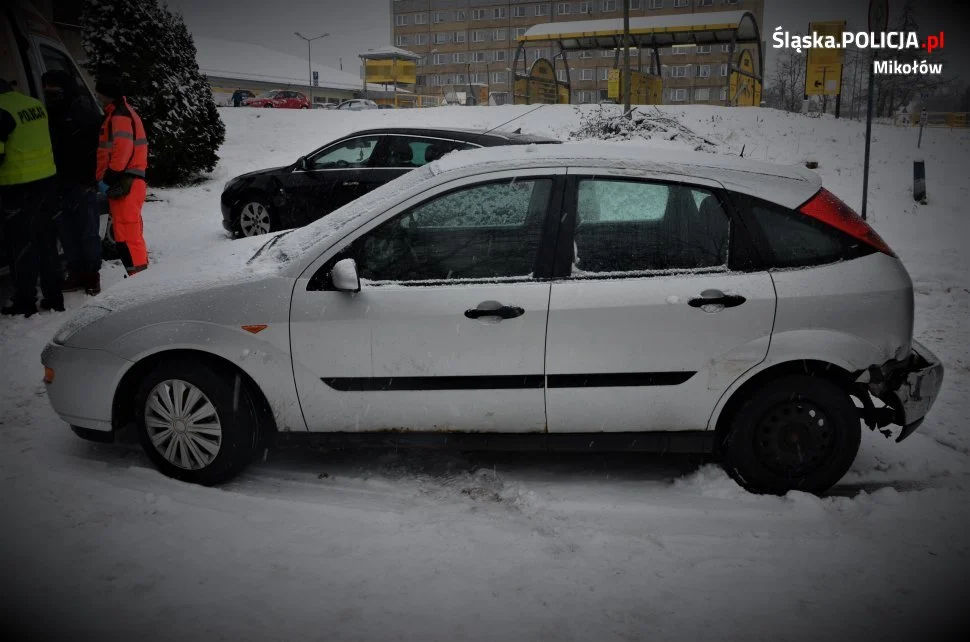 Kierująca holowanym autem sprawcą kolizji w Łaziskach Górnych