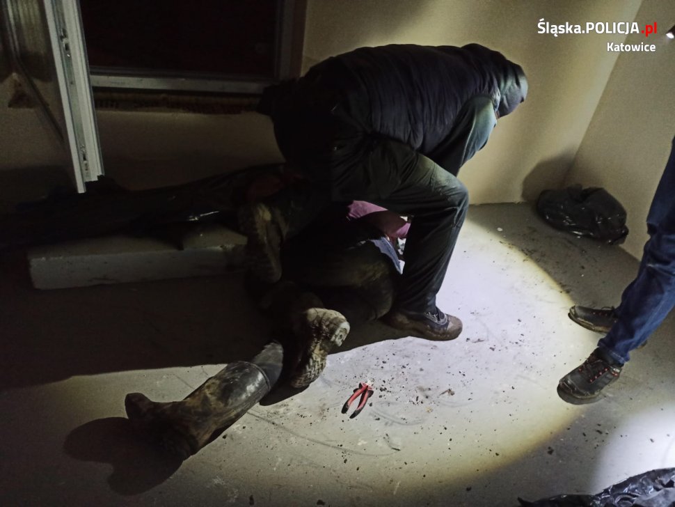 Katowice: 19-latek włamał się do budowanego apartamentowca!