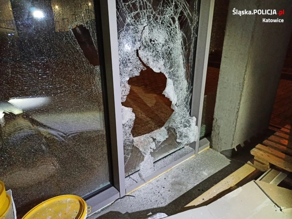 Katowice: 19-latek włamał się do budowanego apartamentowca!