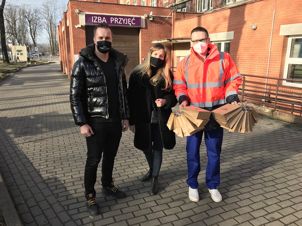 Chorzowscy barberzy wspierają walczących z koronawirusem