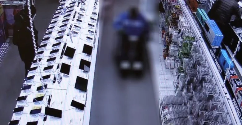 Tego jeszcze nie było! Okradł sklep na wózku inwalidzkim