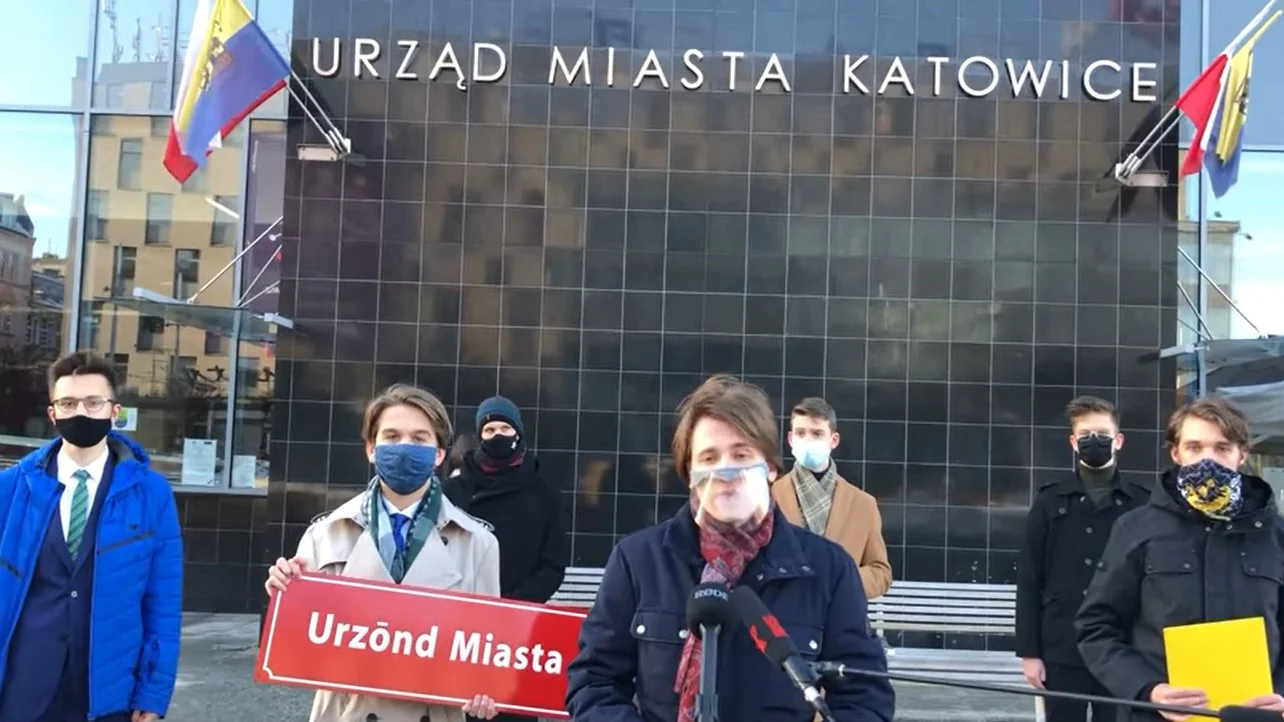 Młodzi regionaliści chcą śląskich napisów na gmachu UM w Katowicach