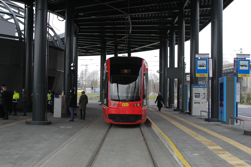 Metropolia: przystanki mają oferować podobne standardy obsługi pasażera