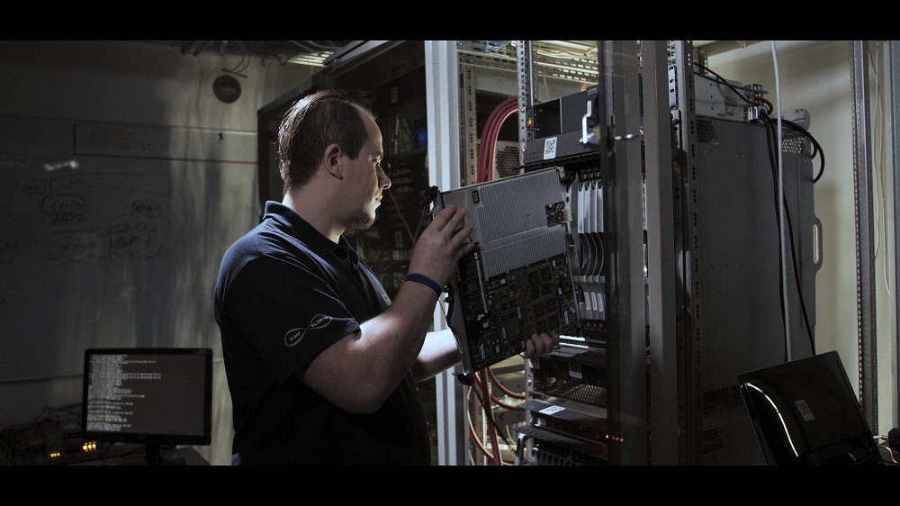 Niemal 30 lat razem! Czy rozpoznajesz znajome twarze?