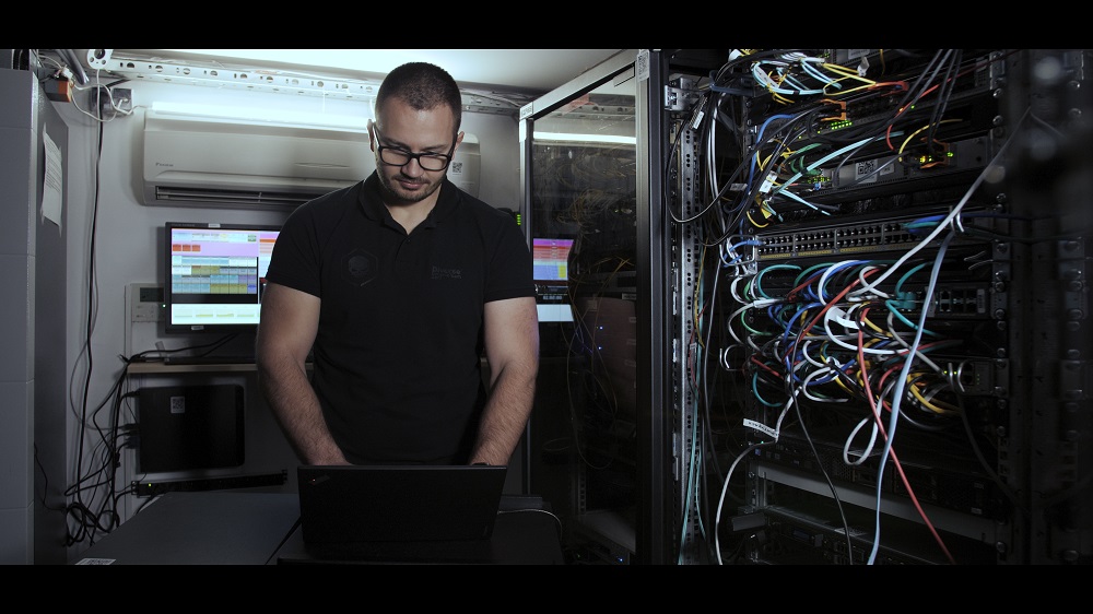 Niemal 30 lat razem! Czy rozpoznajesz znajome twarze?