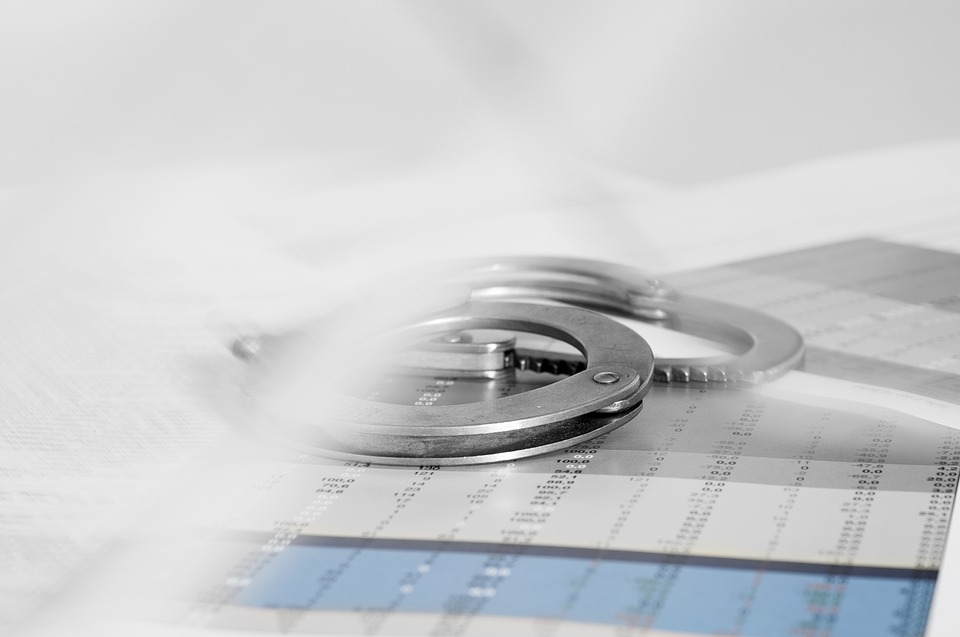 Oszuści pozbawili oszczędności kolejne osoby – bądźmy czujni!