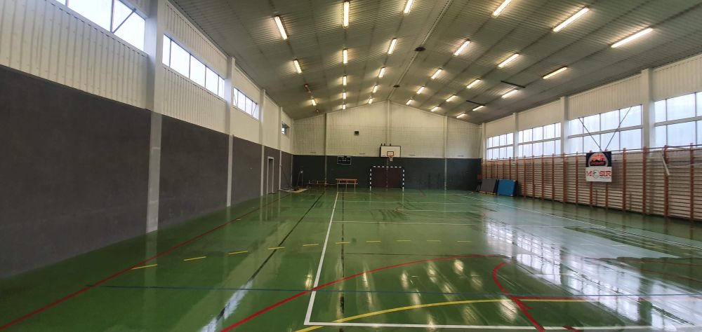 Odświeżenie sali MOSiR w Kozłowej Górze