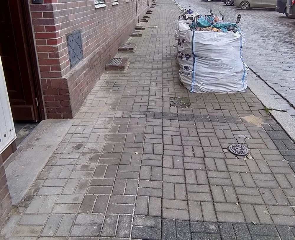 Uwaga mieszkańcy! Na zajęcie pasa drogowego wymagana jest zgoda