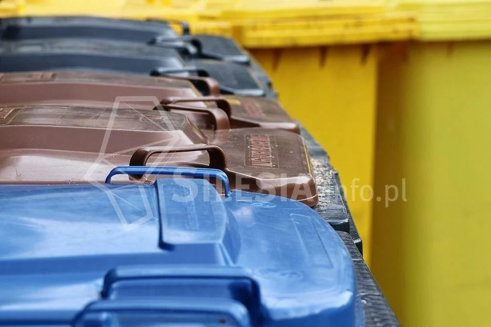 Ile czteroosobowa rodzina z Katowic wydaje na usługi komunalne? Sprawdź!