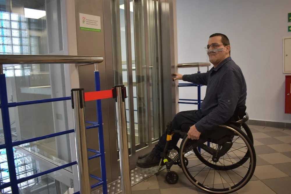 Już działa! Winda w Starostwie