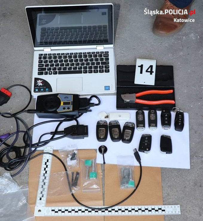 Sprawcy kradzieży samochodów oraz paserstwa zatrzymani! Popełnili ponad 500 przesępstw!