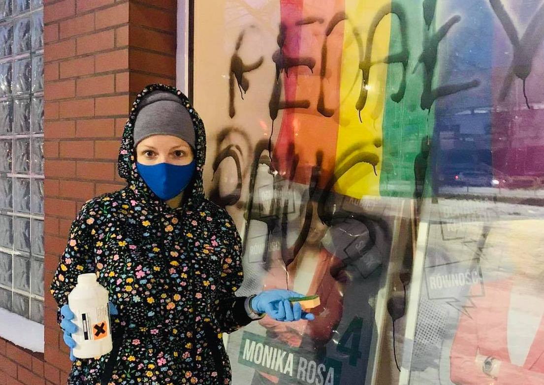 Atak na biuro poselskie posłanki Moniki Rosy w Katowicach