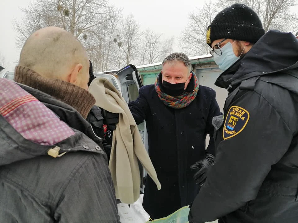 W Katowicach pomagają bezdomnym 14