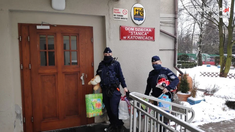 Od nocnej interwencji po zbiórkę ubranek i zabawek dla 3-letniego chłopca