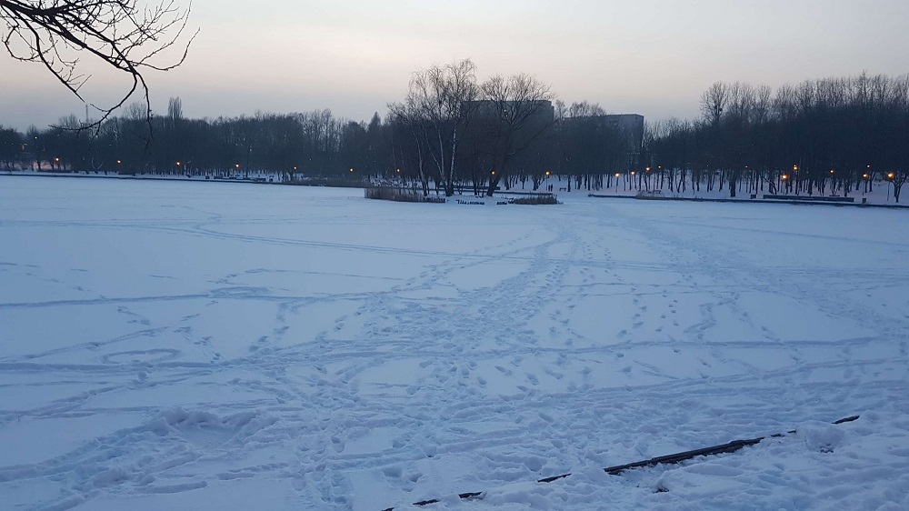 Policja ostrzega: Wchodzenie na lód jest niebezpieczne!