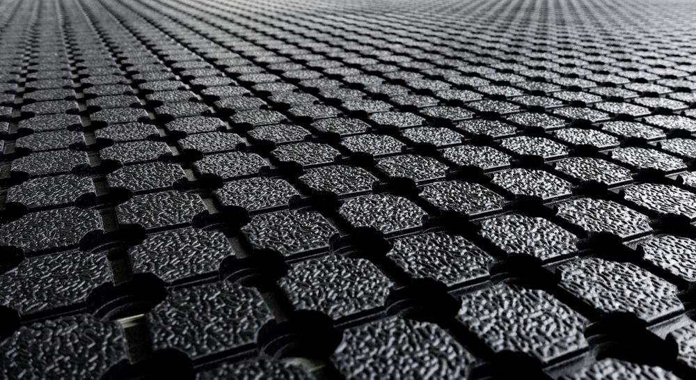 Na co warto zwrócić uwagę podczas wyboru dywanika samochodowego?