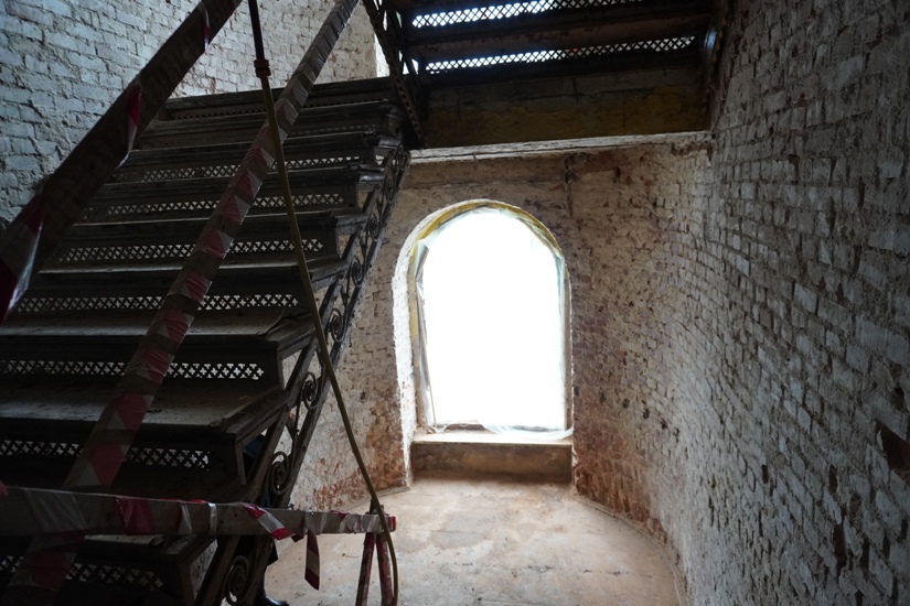 Historyczne wnętrza znów będą zachwycały! Trwa renowacja Pałacu w Baranowicach