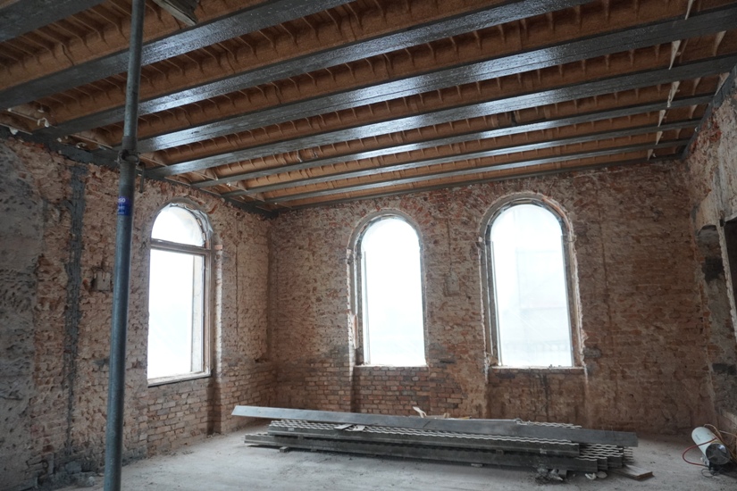 Historyczne wnętrza znów będą zachwycały! Trwa renowacja Pałacu w Baranowicach