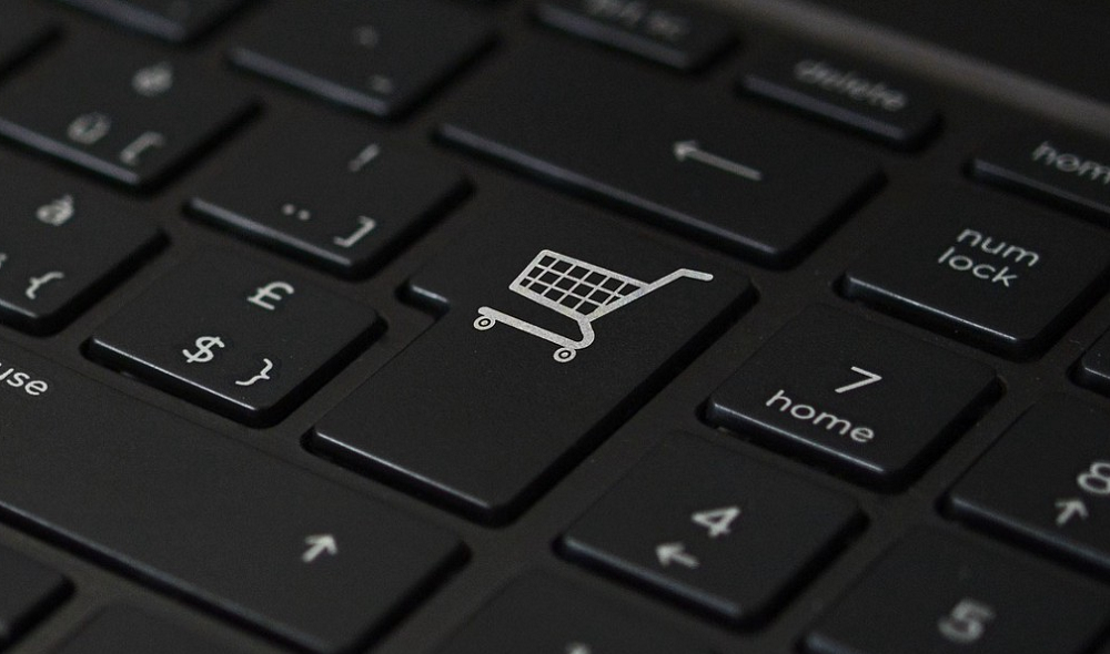 Jak nie dać się oszukać w Internecie? Poznaj podstawowe zasady