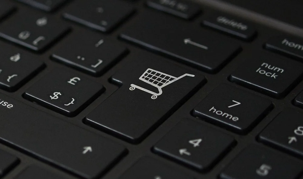 Jak nie dać się oszukać w Internecie? Poznaj podstawowe zasady