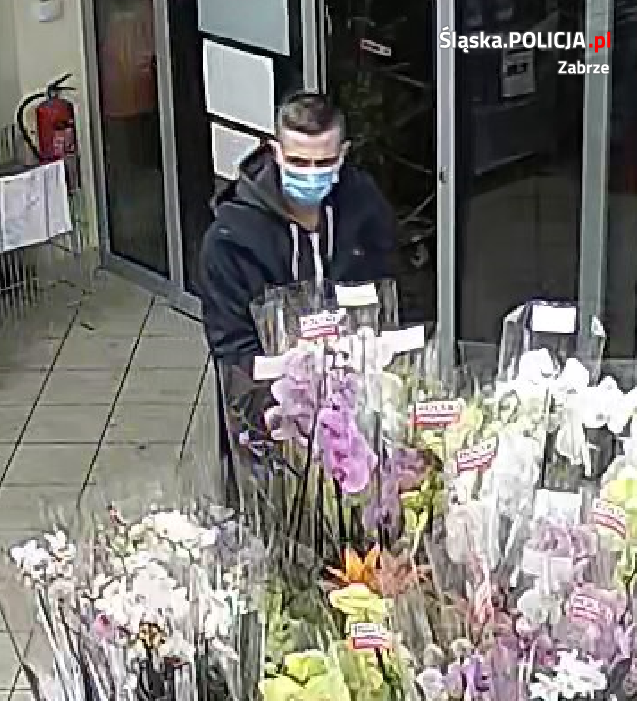 Publikujemy wizerunek podejrzanego o dokonanie kradzieży